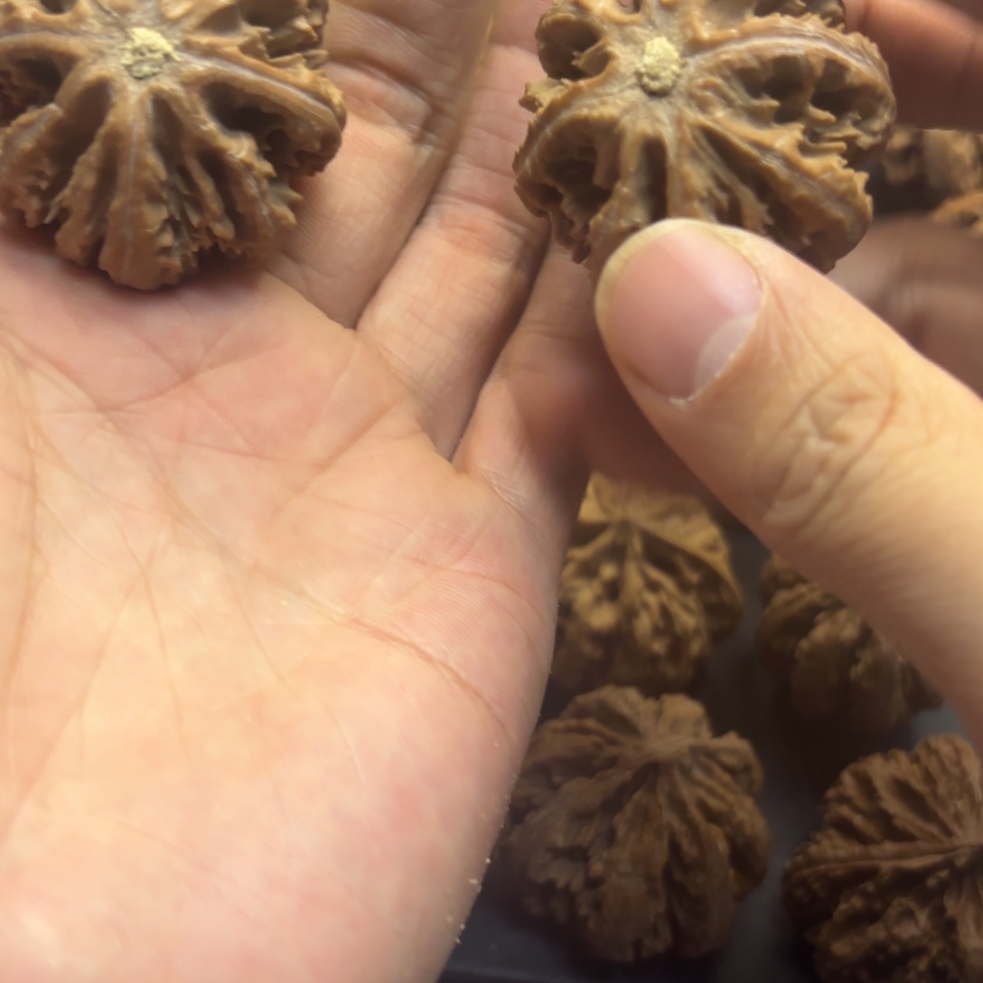 长***空文玩核桃吊坠55566666555566