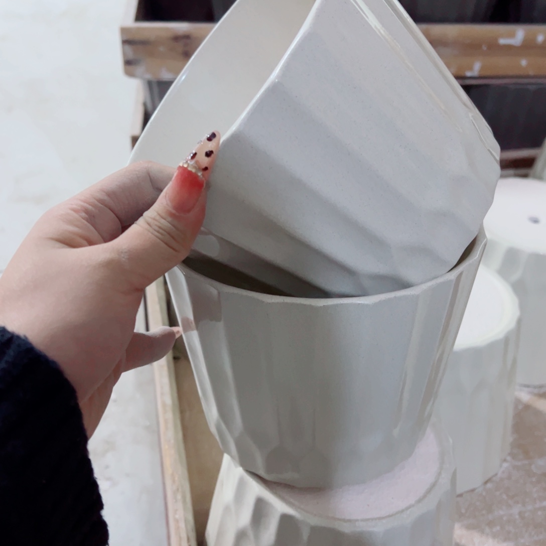 有孔，陶瓷花盆满10米包邮发货