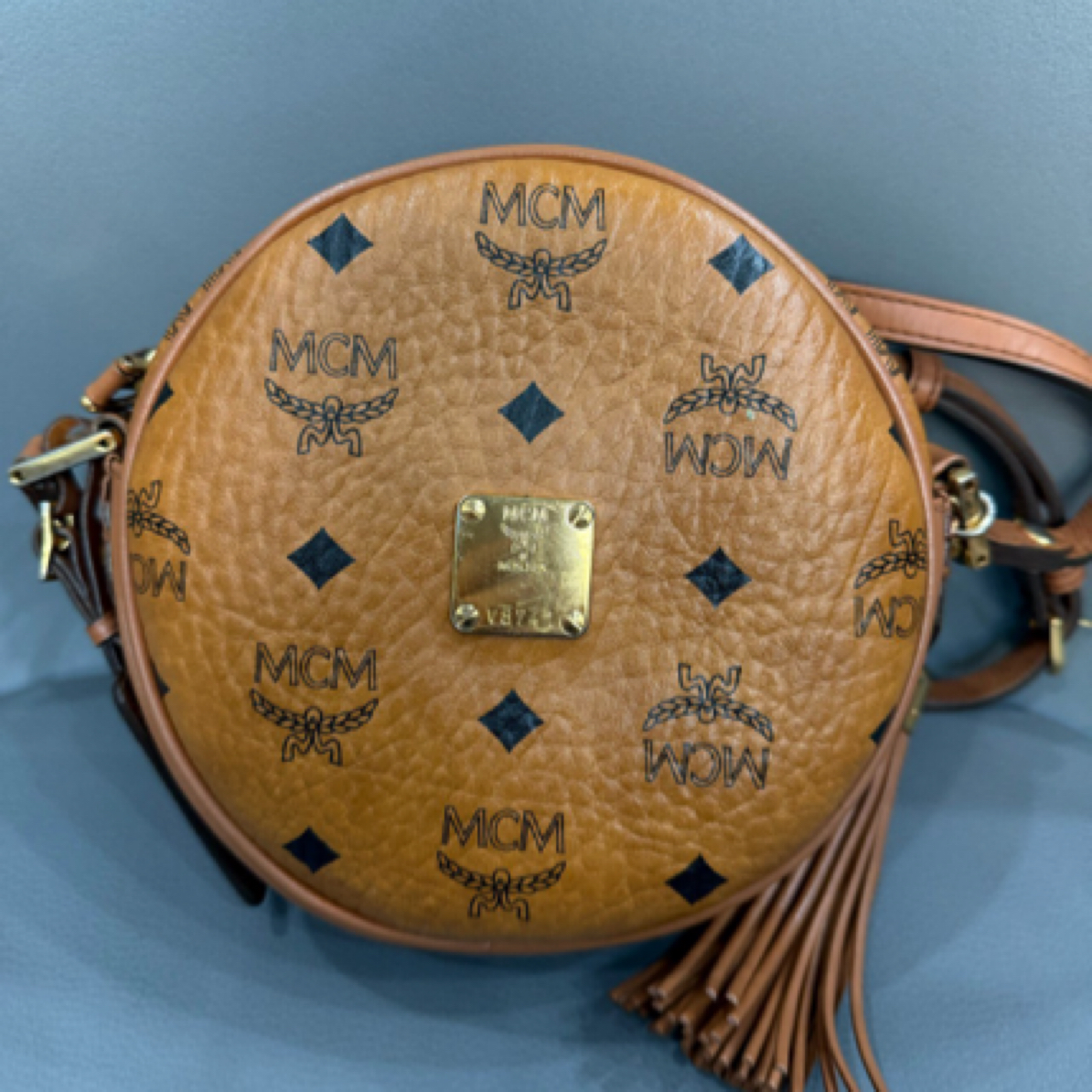 95新 MCM 老花棕色圆饼单肩斜挎包