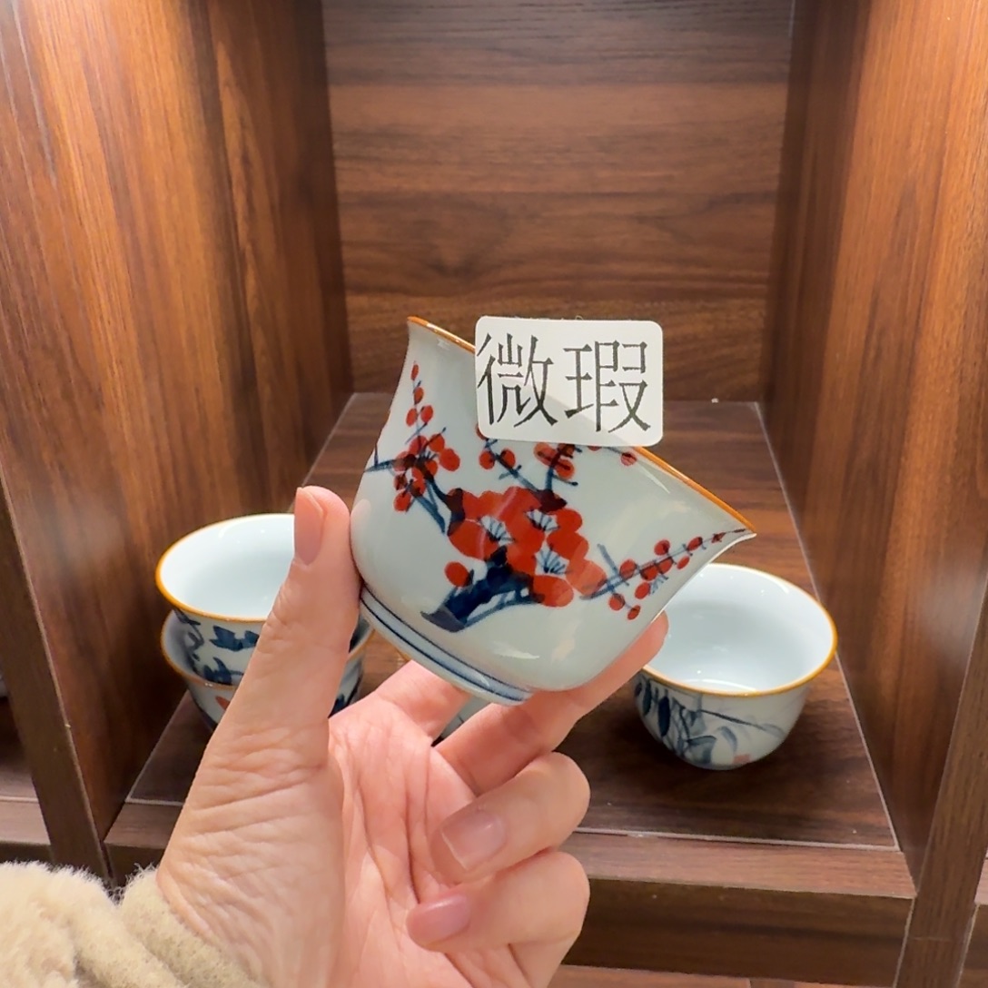 釉下手绘茶具微瑕