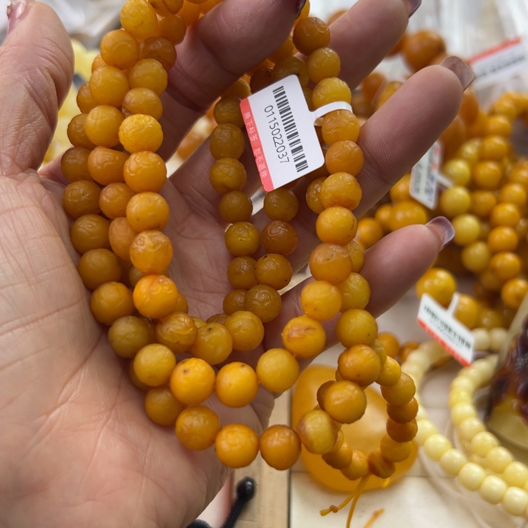 琥珀珠宝奇石未镶嵌