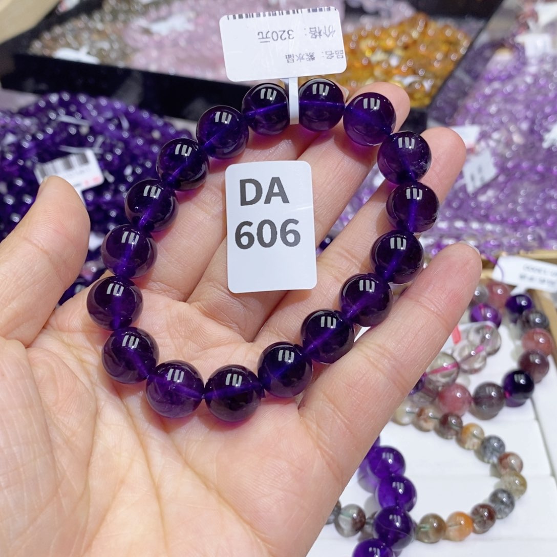 水晶多样性发一未镶嵌未***?