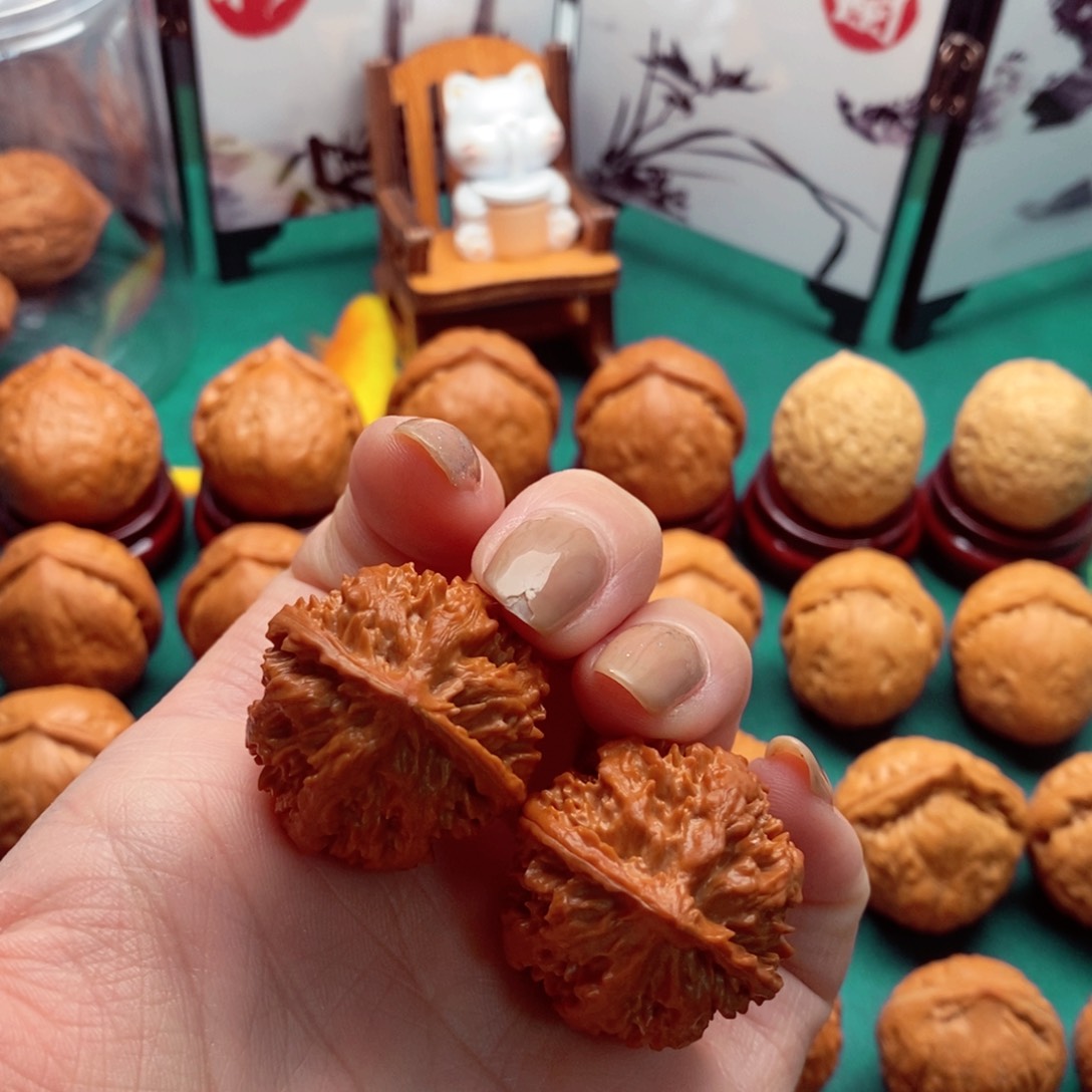 文玩核桃吊坠蚂蚁官帽