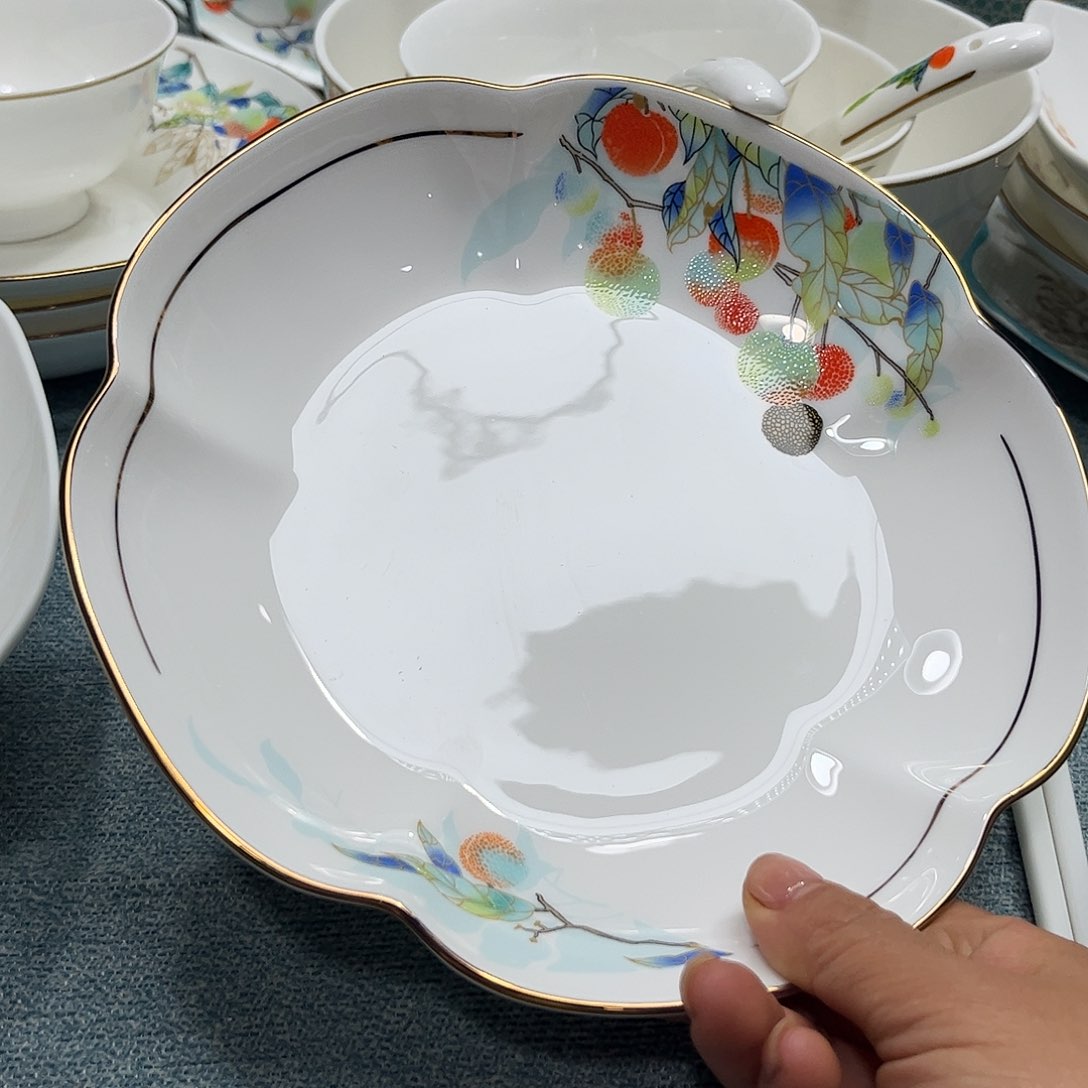 瓷片荔枝梅花深盘两个