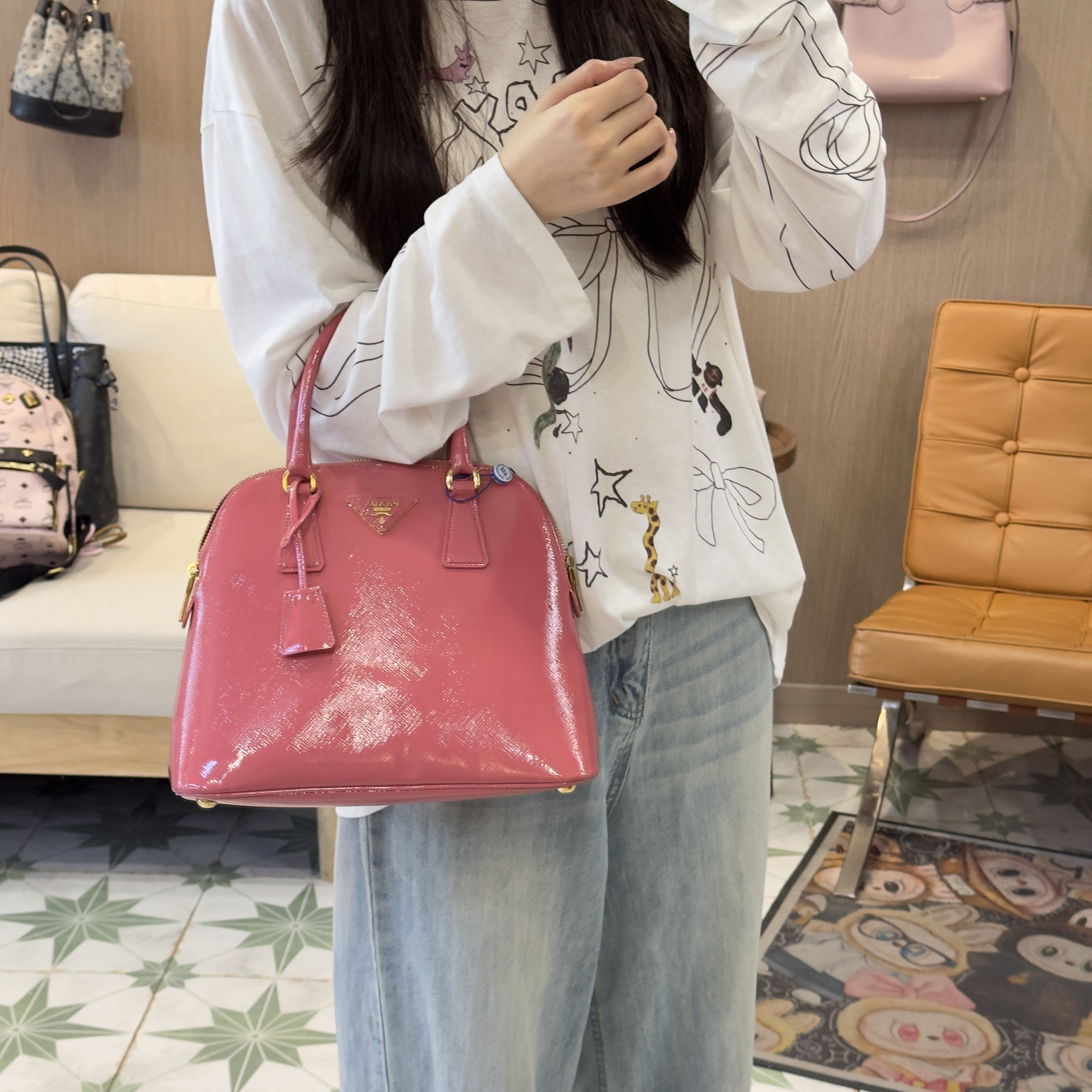 95新 Prada/普拉达 BXC105贝壳包经典款式时尚百搭