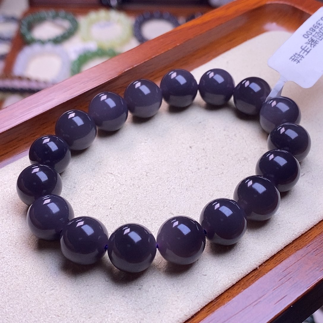 颈饰未镶嵌和田玉毕业级老坑料高冰浓烟紫葡萄紫手链12m