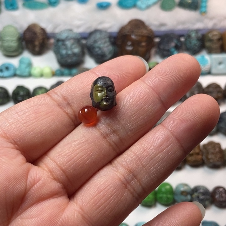 南红玛瑙未镶嵌颈饰