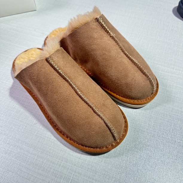 冬季新款皮毛一体拖鞋男女拖真皮空调房防寒平跟包头保暖抗寒室内