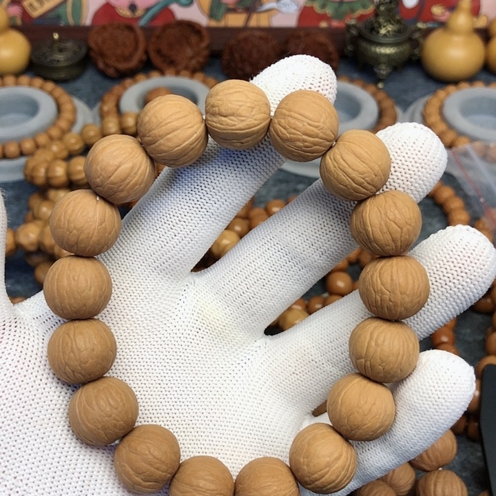 猴头核桃手串聚宝盆