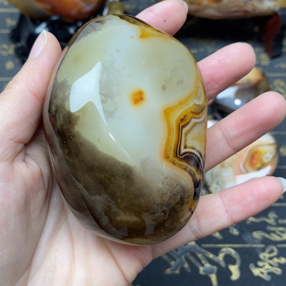 玛瑙/玉髓玛瑙未镶嵌阿**地