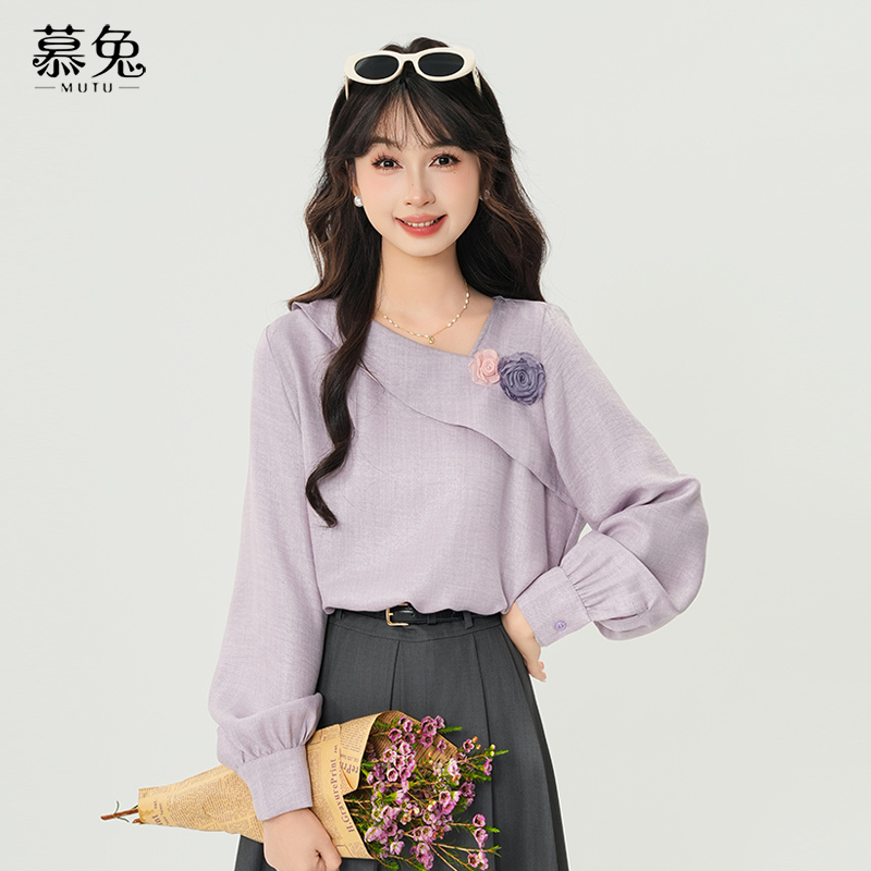 慕兔法式气质立体花朵长袖衬衫女2025新款春季设计感小众斜领上衣