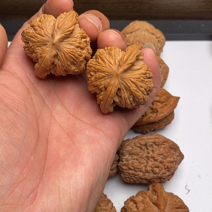 核桃手串/手链堂上虎狮子头42尺寸
