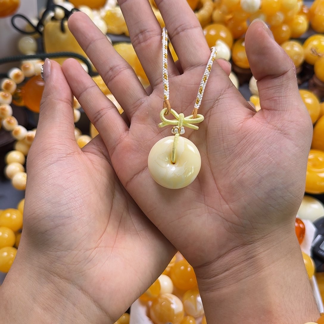 琥珀珠宝奇石未镶嵌平安扣