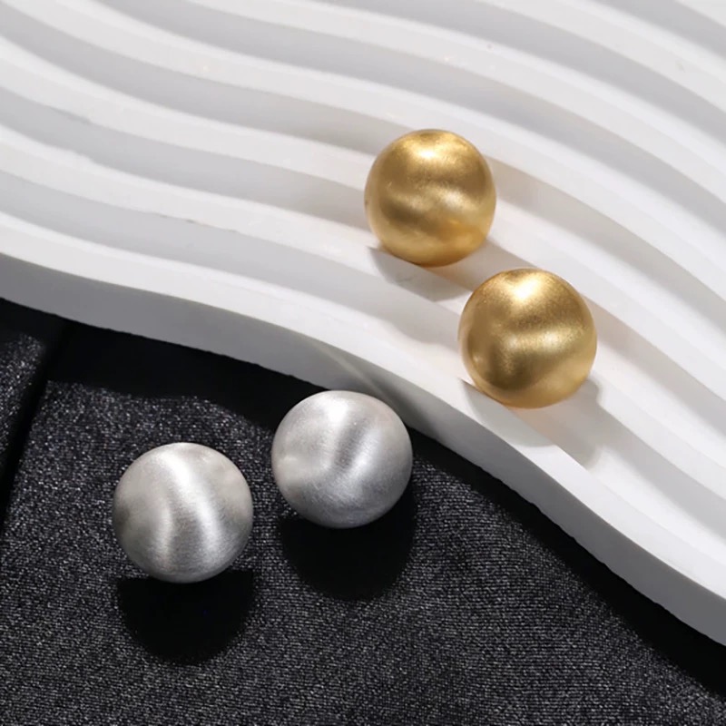 铜合金耳饰 金属拉丝磨砂圆球耳钉小众高级感2025爆款气质耳饰