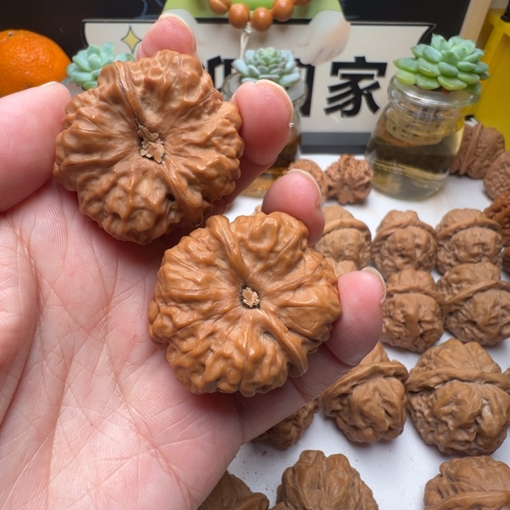 潘***罗文玩核桃吊坠精品蛤蟆精品链接