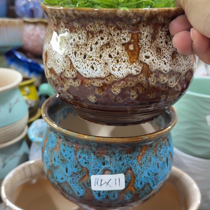 凑9块包邮，有孔，陶瓷花盆