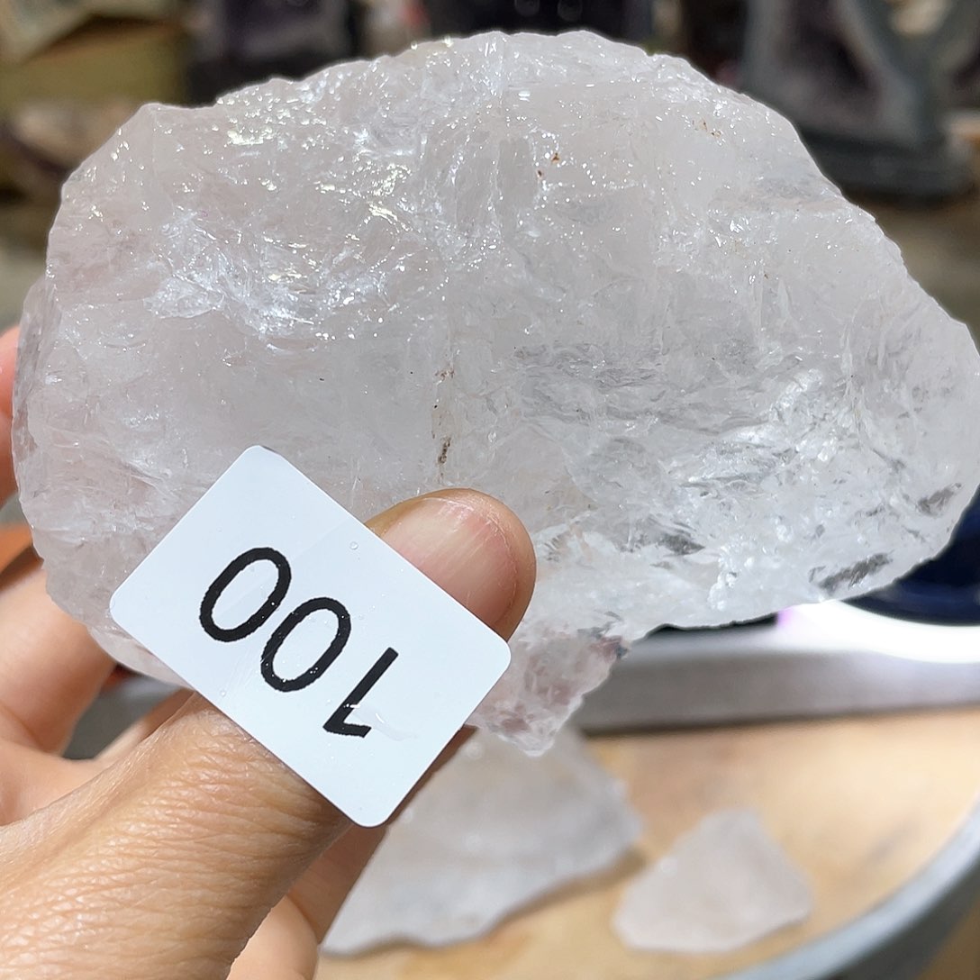 水晶摆件……未镶嵌