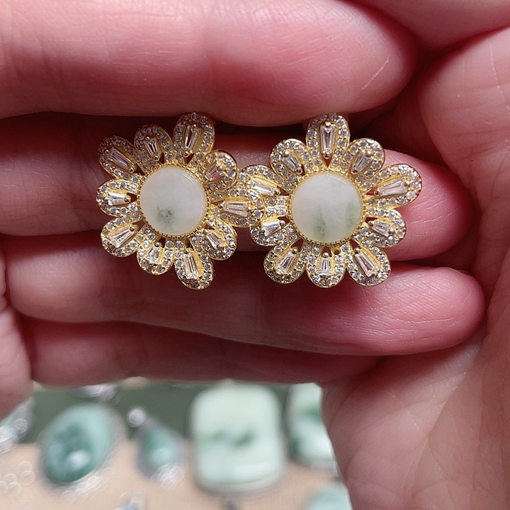 透闪石-蛇纹石玉耳钉银S925镶嵌