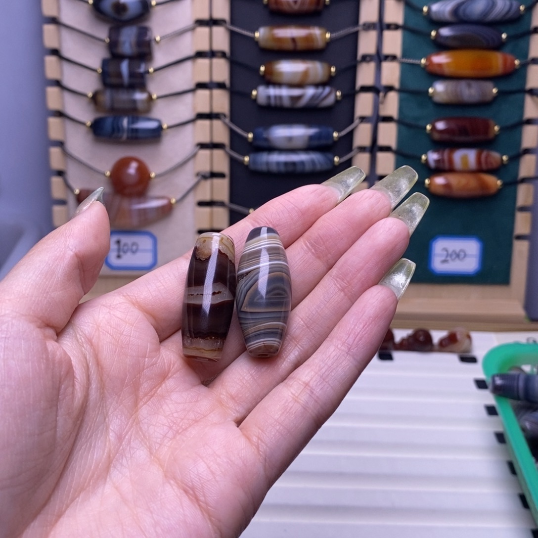 冯***宝玛瑙/玉髓合金颈饰