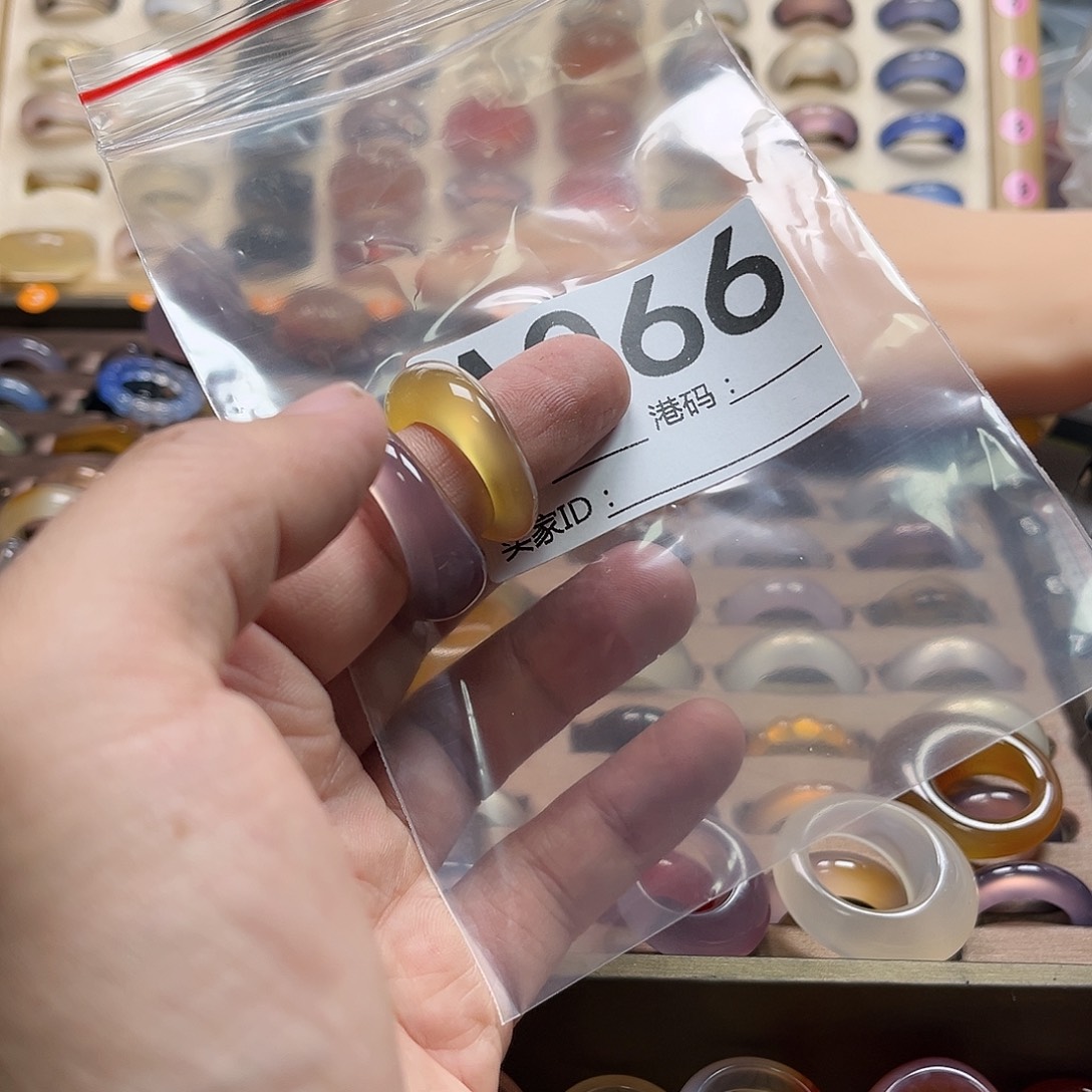 w***r玛瑙/玉髓未镶嵌戒圈