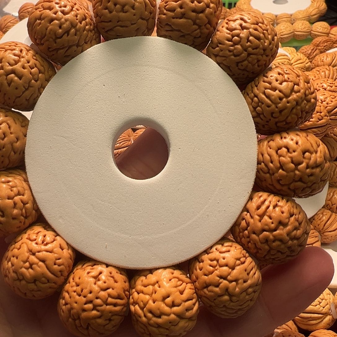 通***达手串桃核苹果园手串