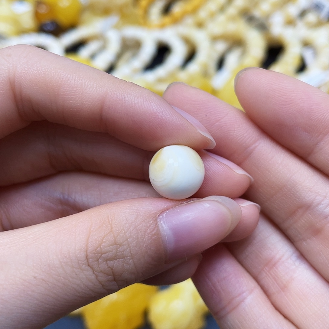 未镶嵌蜜蜡裸石圆珠11.6mm