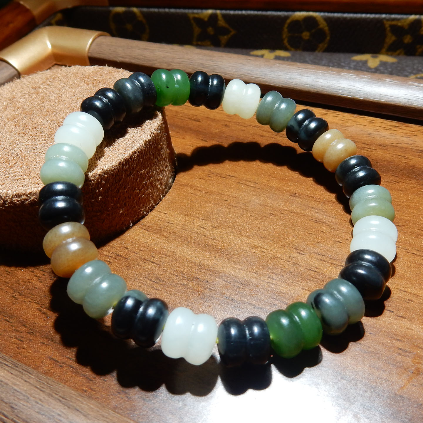 和田玉【楼兰三色莲花珠手串】多色雕花款 手饰多样性发货拍一发一