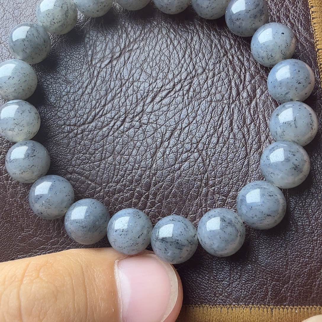 和田玉未镶嵌手串