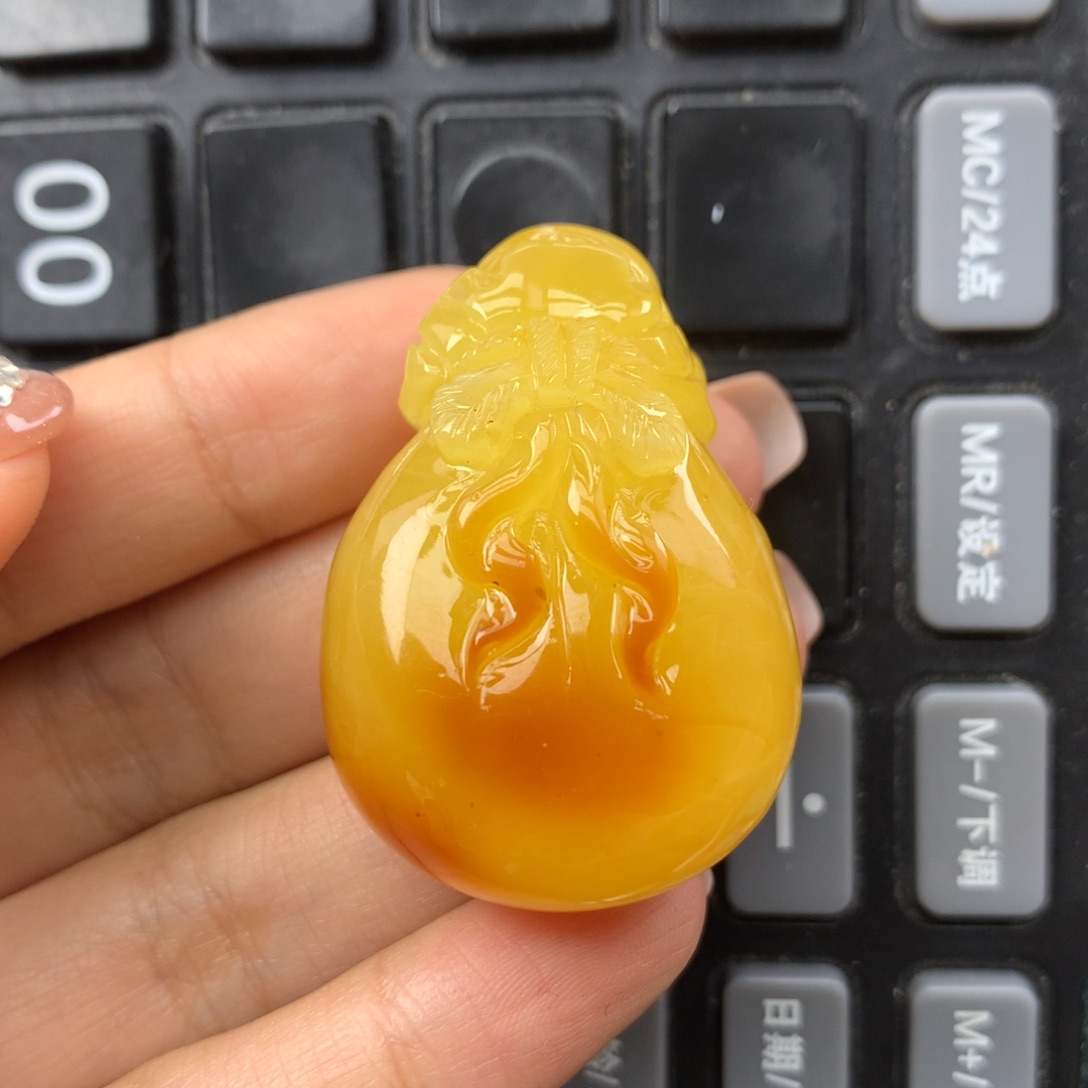 琥珀未镶嵌珠宝奇石