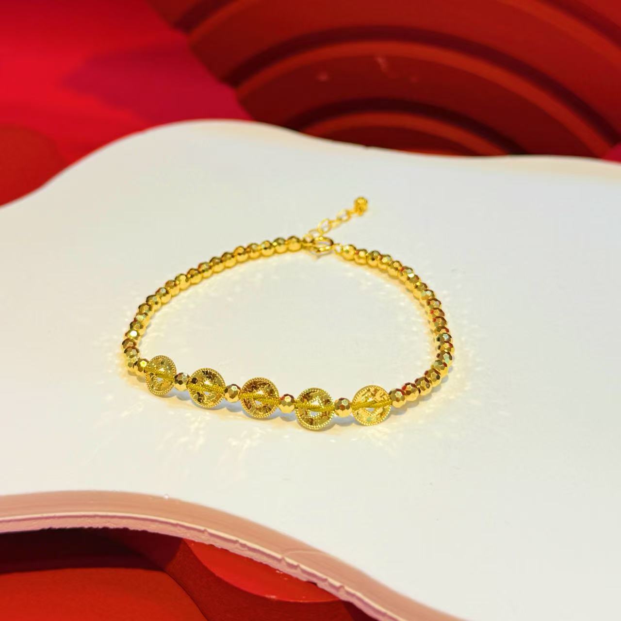 18K金3mm爆闪珠珠五帝钱手链HNZ10475