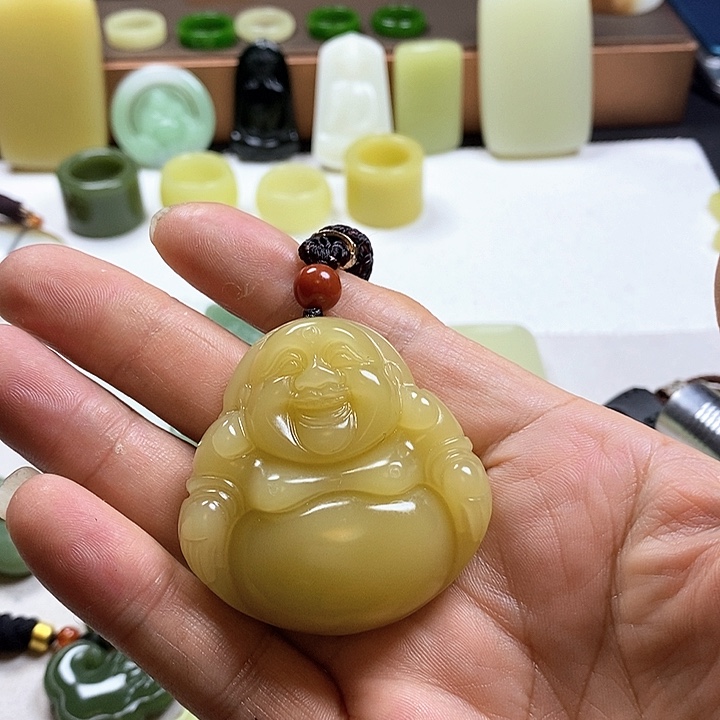 和田玉未镶嵌珠宝奇石请***哥