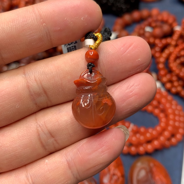 未镶嵌配饰南红玛瑙