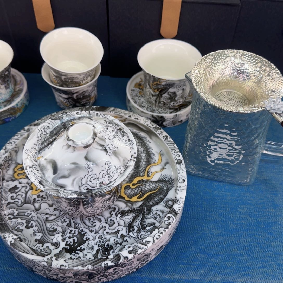 这些盖碗真好看！！！