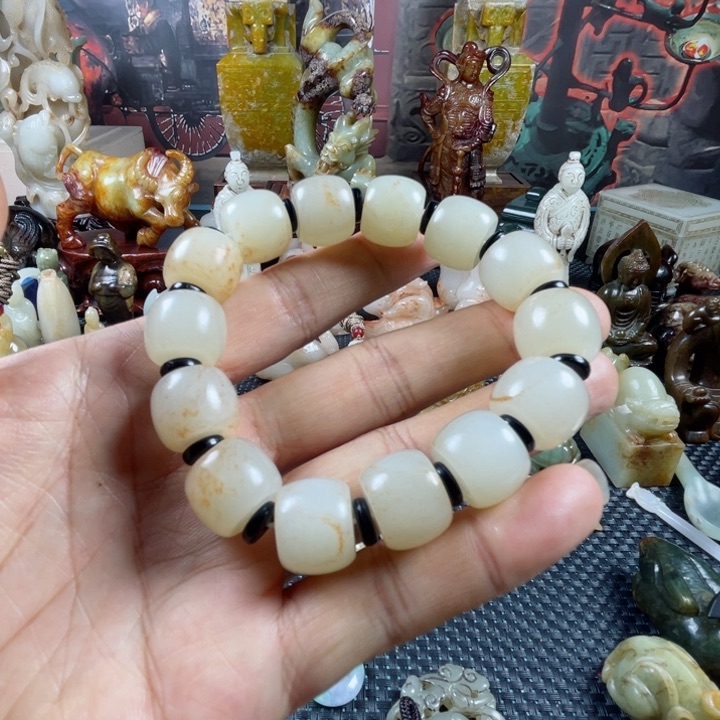 和田玉颈饰未镶嵌z***g