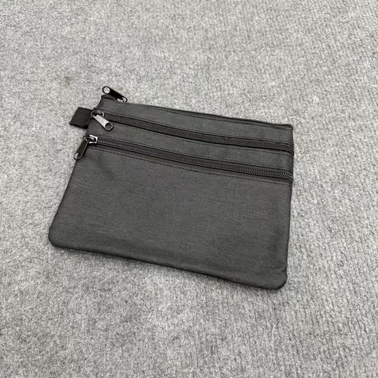 16*21 黑色拉链卡包  发3个