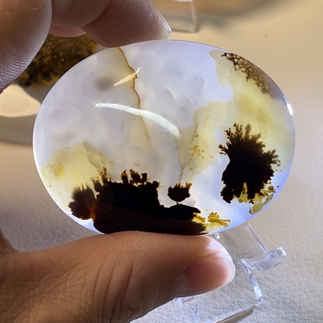 心***处玛瑙/玉髓未镶嵌颈饰