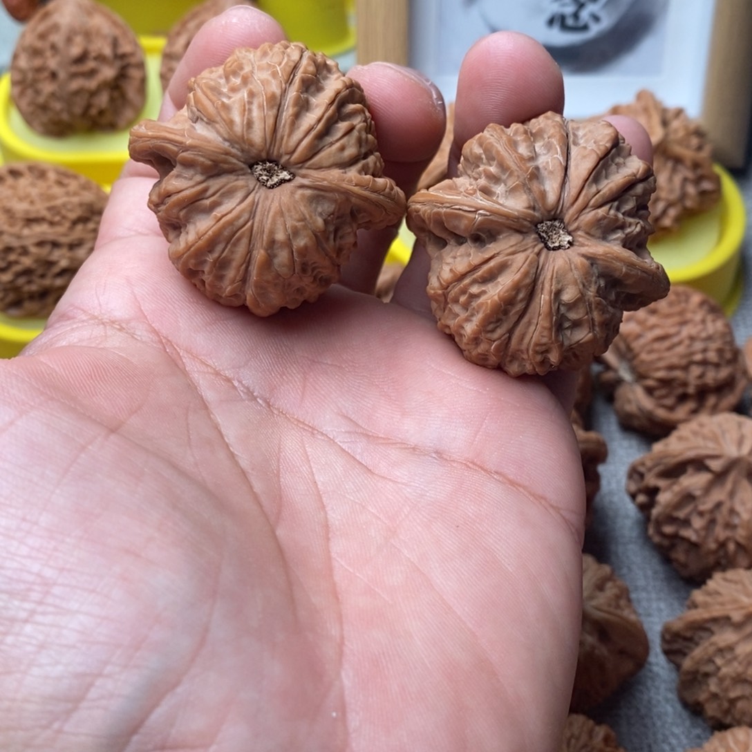 吊坠文玩核桃血麒麟43