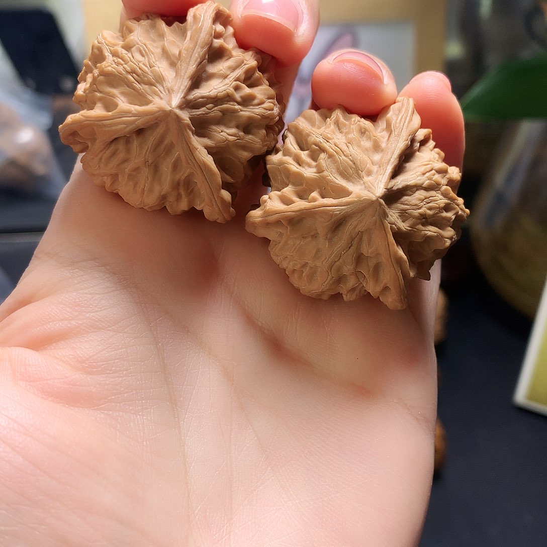 文玩核桃吊坠盘山37