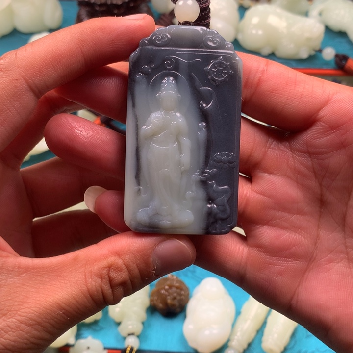 颈饰未镶嵌和田玉