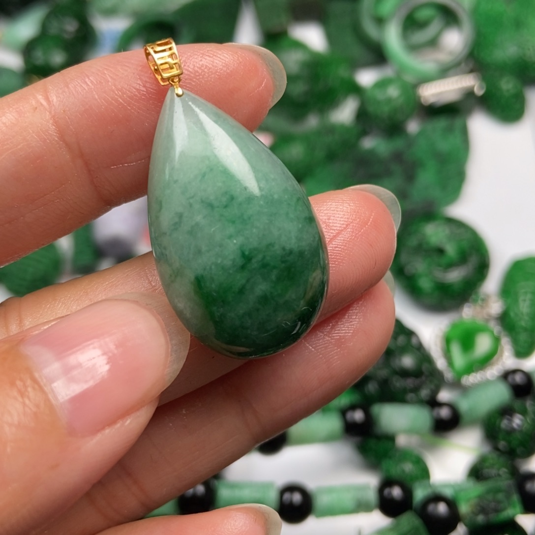 定制翡翠未镶嵌翡翠