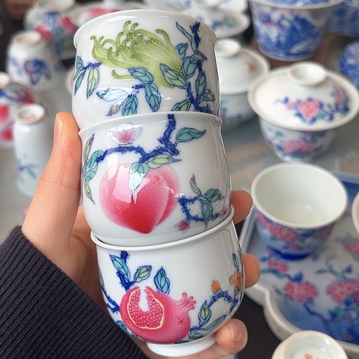 三个。。。。。。。。。。。