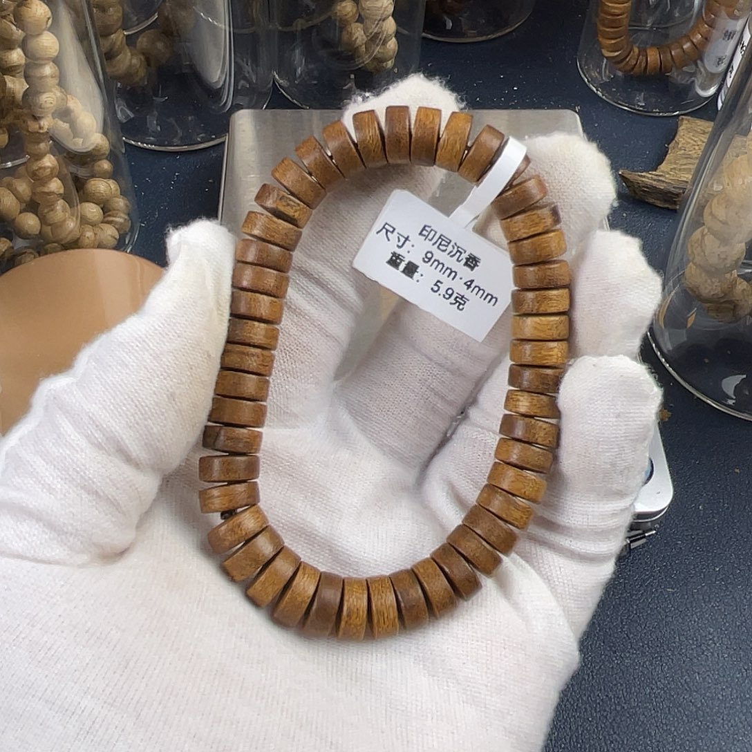 沉香手串印尼红土 9/4 5.9克