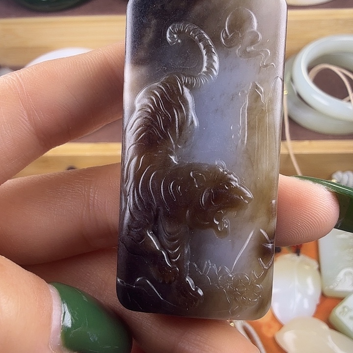 和田玉（糖玉）未镶嵌颈饰