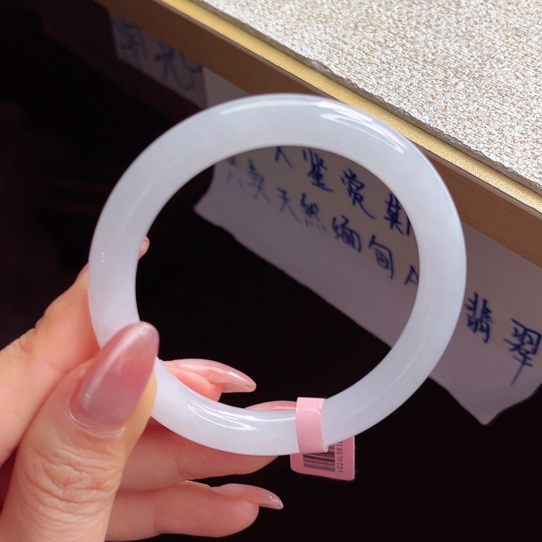 翡翠未镶嵌手镯手镯