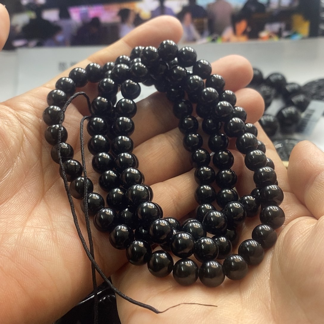 翡翠未镶嵌颈饰卡7左右