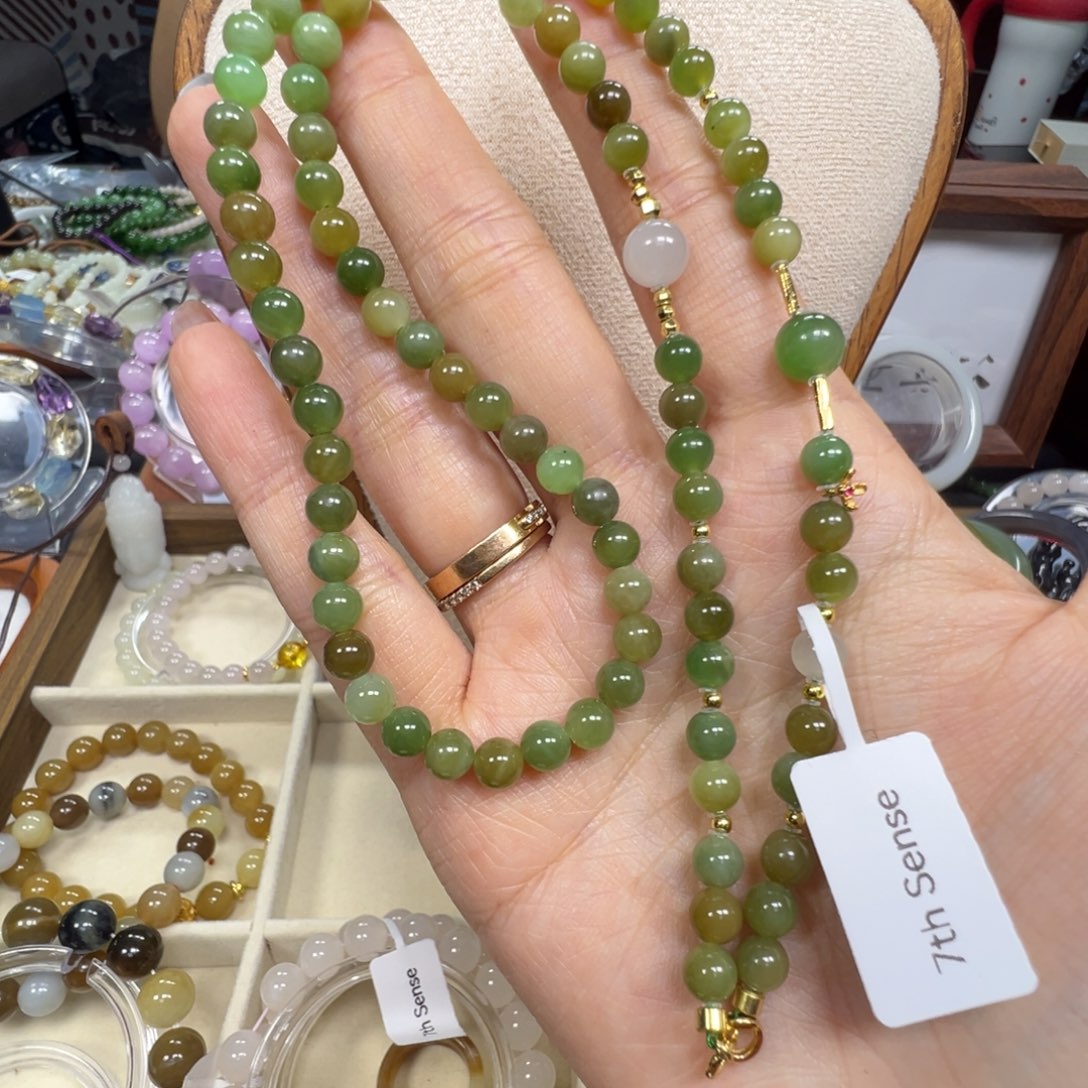 和田玉未镶嵌项链