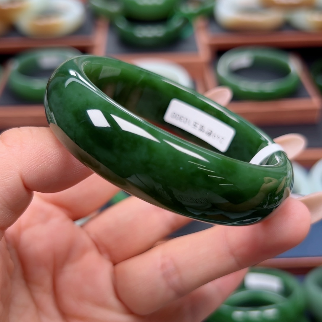 未镶嵌手镯和田玉（碧玉）5960圈口