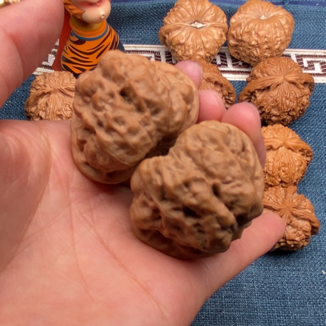 文玩核桃把件42毕业四开背蛙