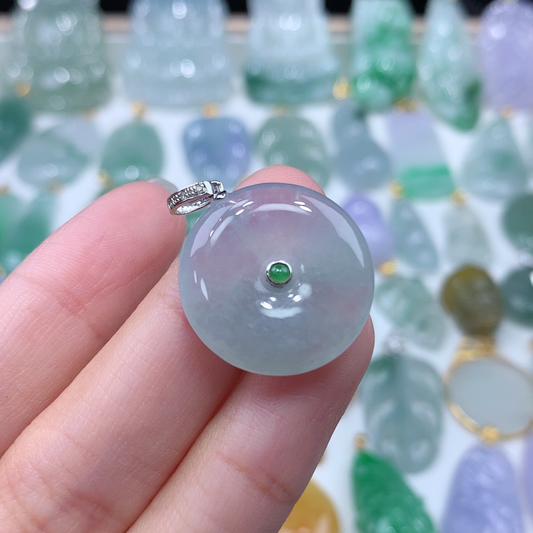 颈饰18K金镶嵌翡翠翡翠 