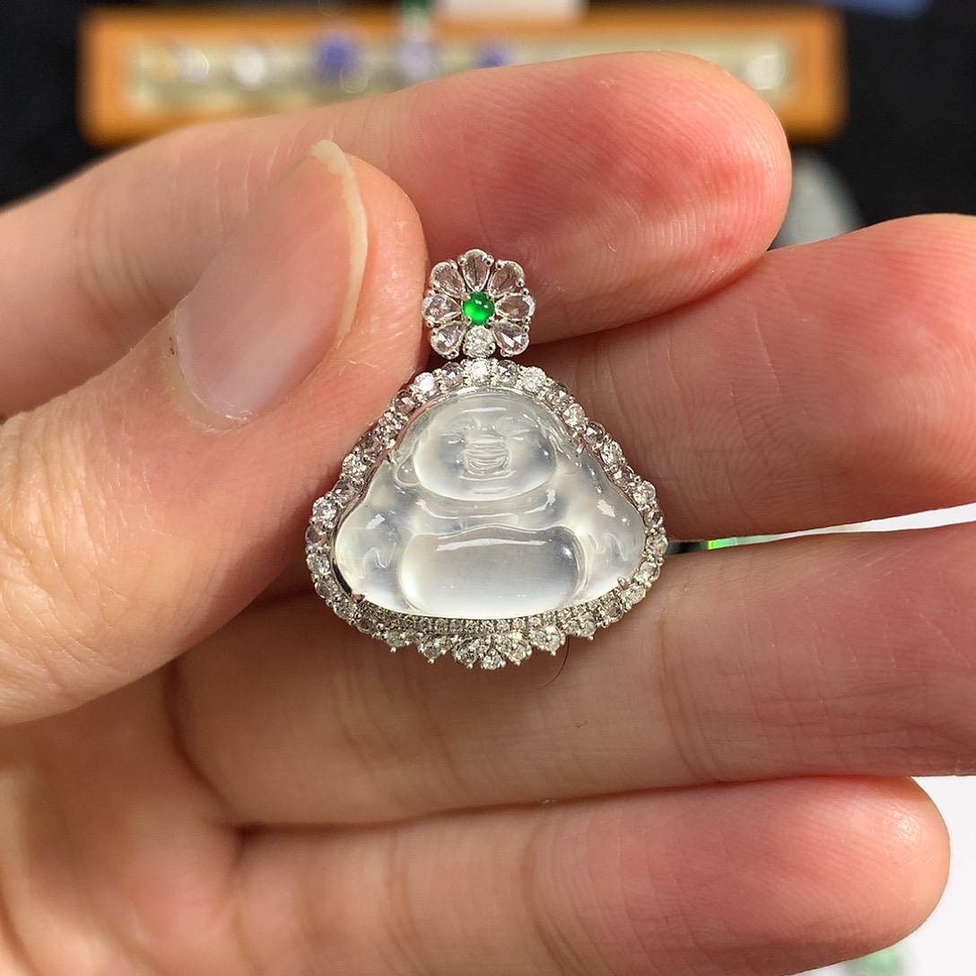 翡翠吊坠(不含链)18K金镶嵌